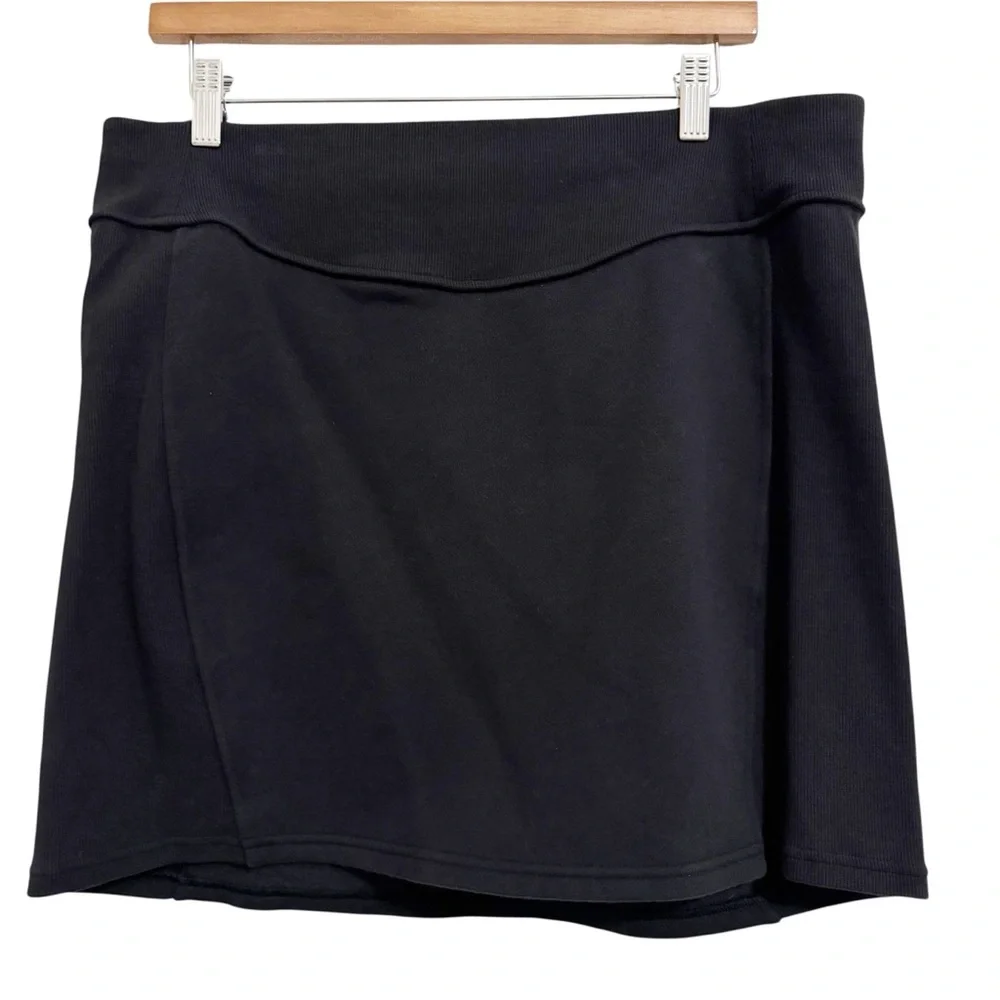lululemon athletica Black Mini Skirt